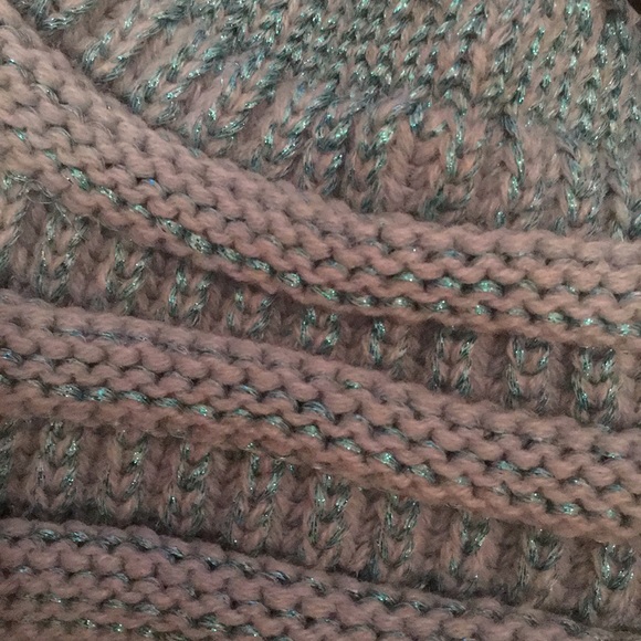 C.C Messy Bun Beanie Tail in Mint Metallic - Picture 12 of 15